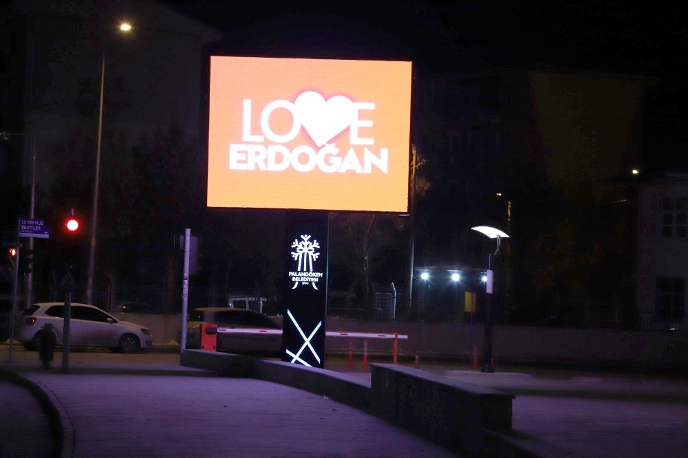 “Stop Erdoğan” skandalına Palandöken’den yanıt: ’Love Erdoğan’